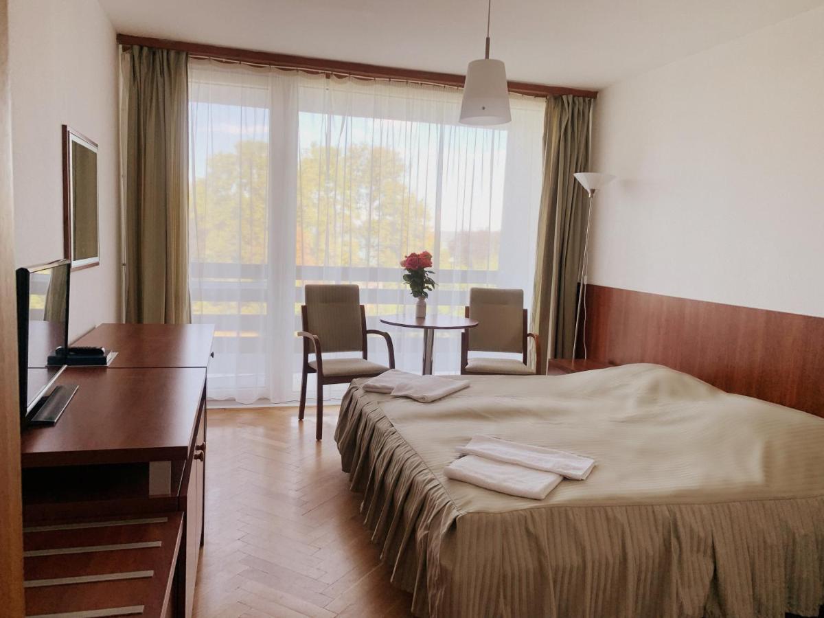 Riviera Park Hotel Balatonfoldvar Exterior photo